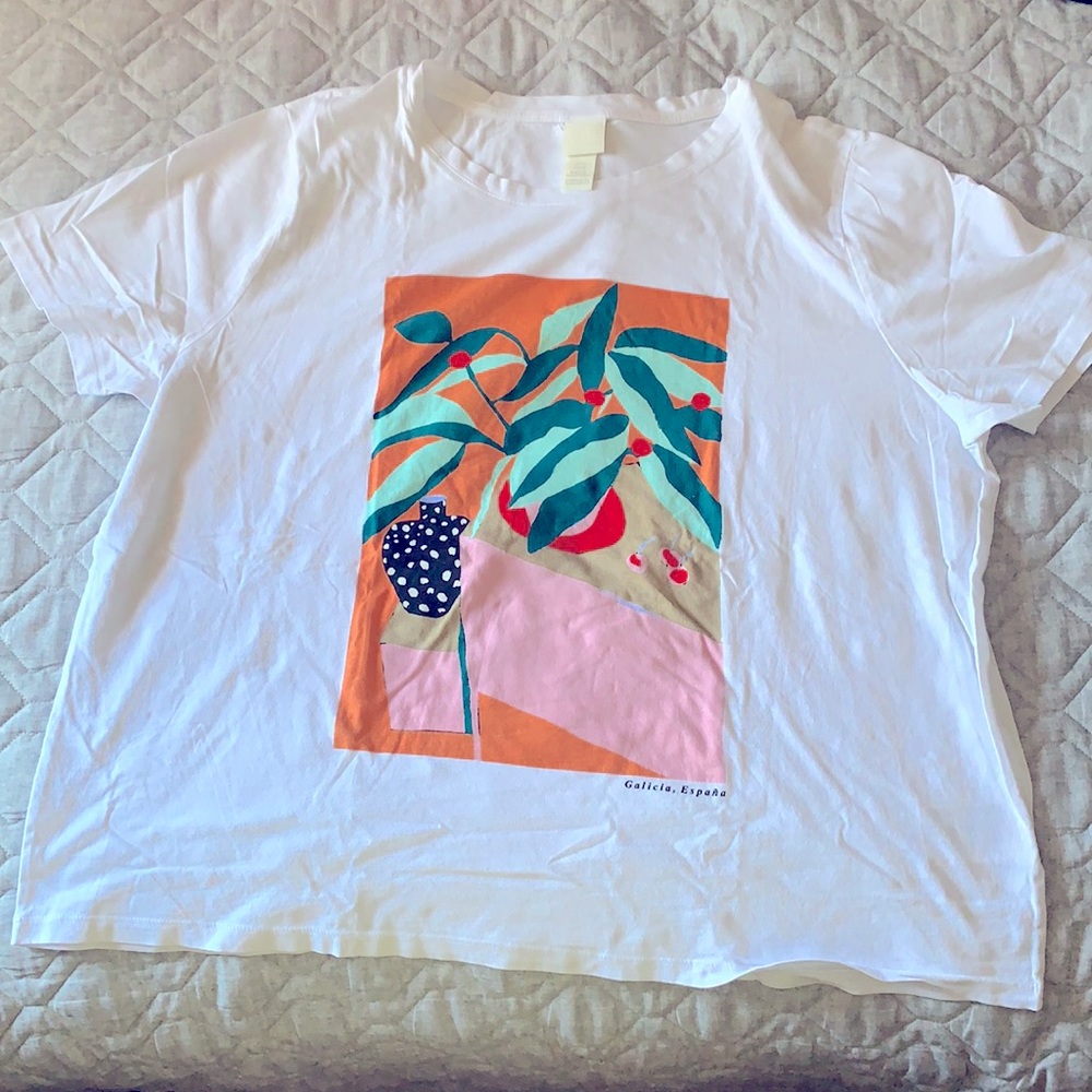 Short sleeve tee